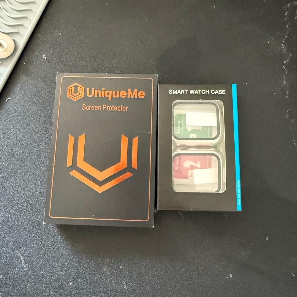 UniqueMe Screen Protector and Smart Watch Case